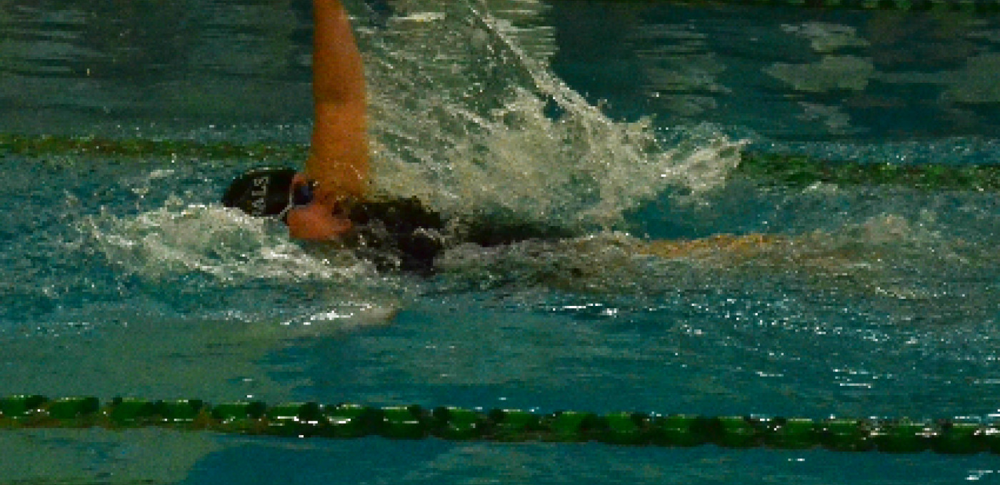 1 23SWIMRhiannonSteele2016NewsRecapGameStory