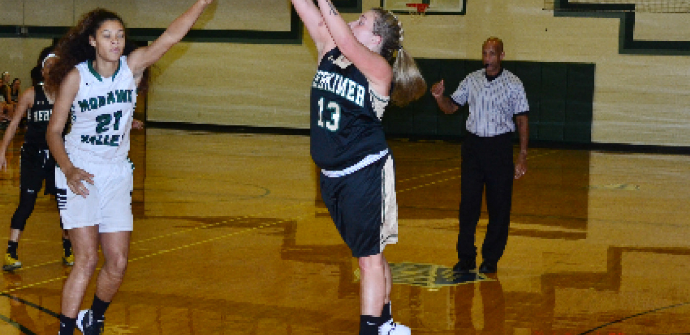 11 11WBBALLAngelaPorcelli2015NewsRecapGameStory