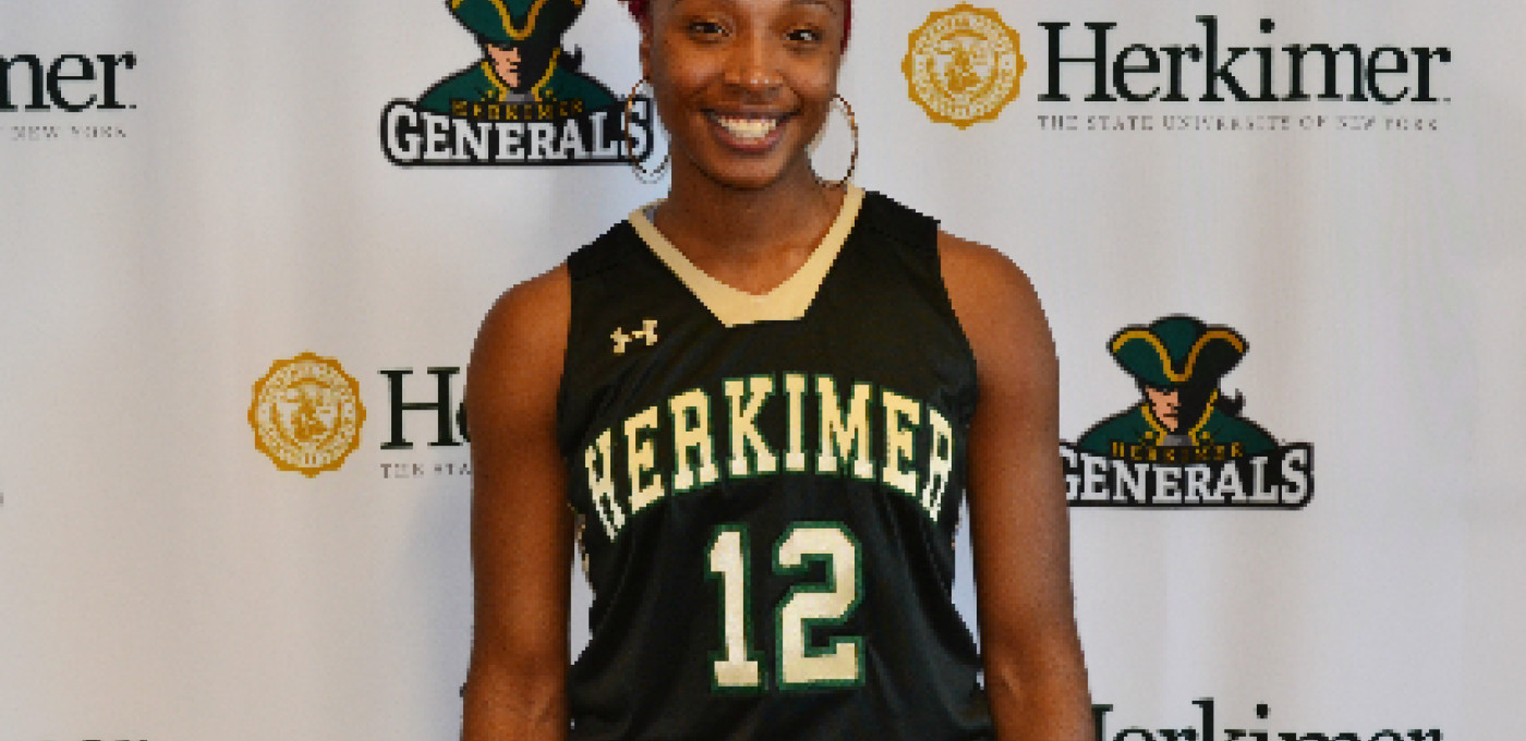 12 4WBBALLKhristaijahJackson2015NewsRecapGameStory