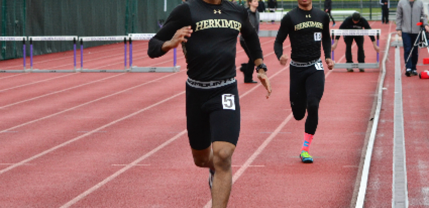 4 26TRACKTajParkerNewsRecapGameStory