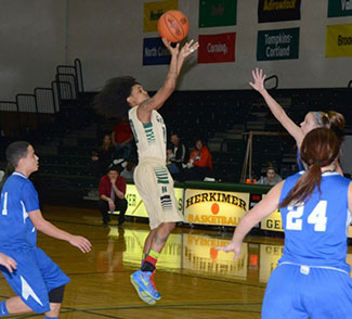 wbball 02 12 2013 Webb